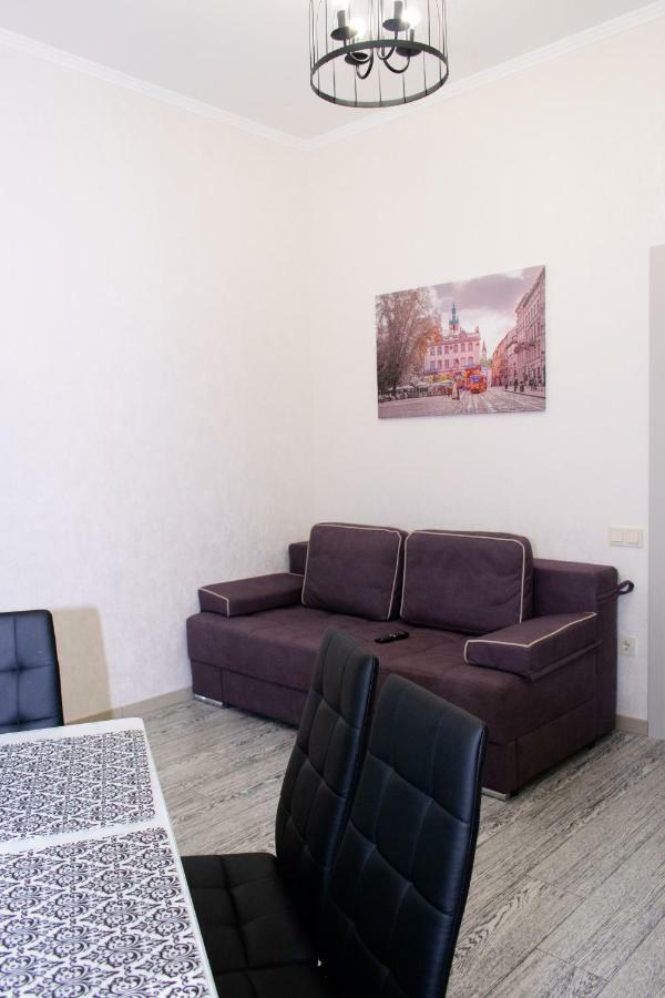 Apartment Barvy Lvova On Kostyushka St Kültér fotó