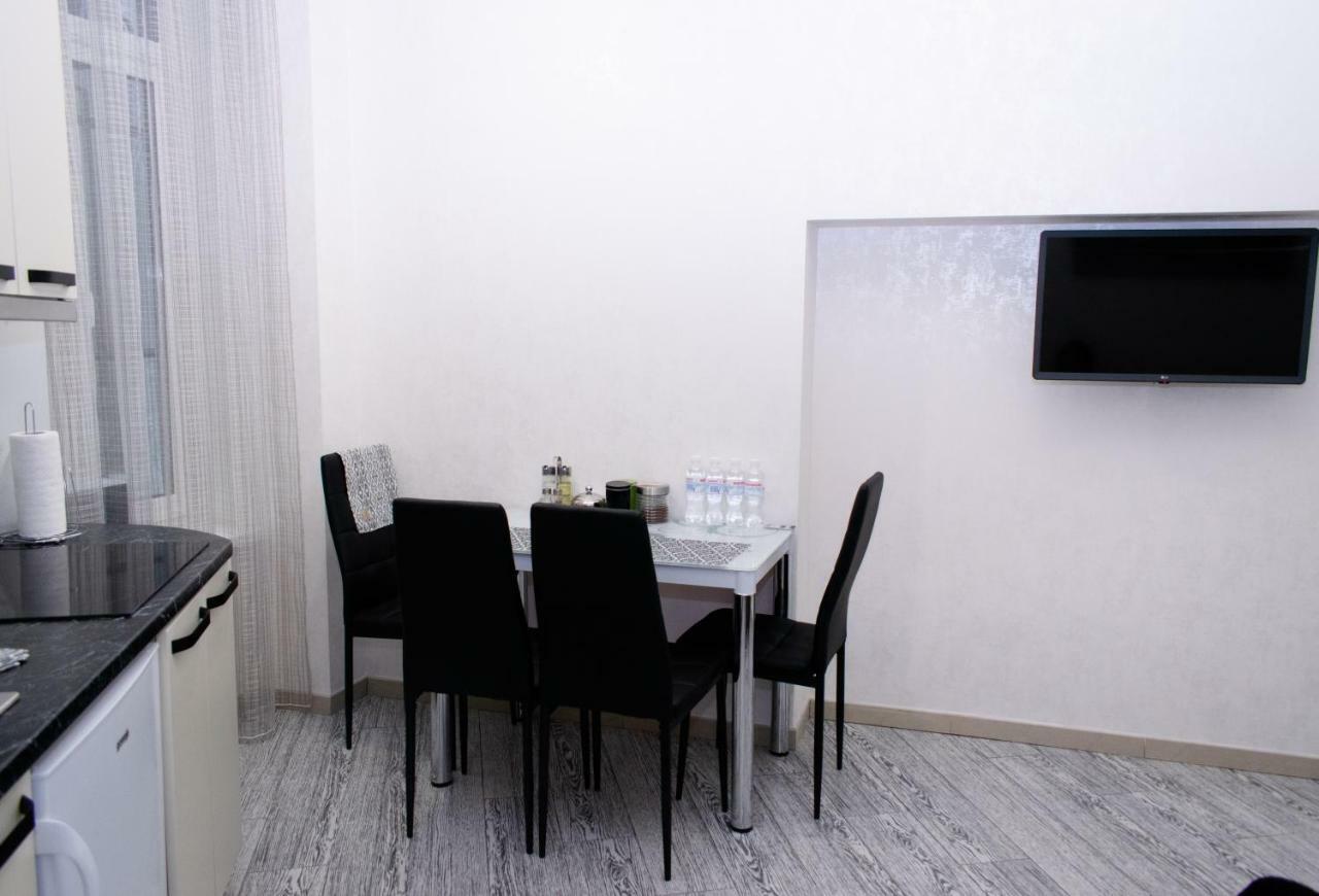 Apartment Barvy Lvova On Kostyushka St Kültér fotó